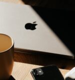 Rewolucja w Aranżacji Wnętrz: Nowoczesne Oświetlenie z Personalizacją