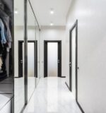 Przedpokój 1 m szerokości: szafa, siedzisko i lustro na 120-160 cm - wymiary, układy i koszty