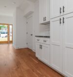 Półwysep kuchenny 180-220 cm w bloku: wymiary, instalacje, wentylacja i koszty krok po kroku